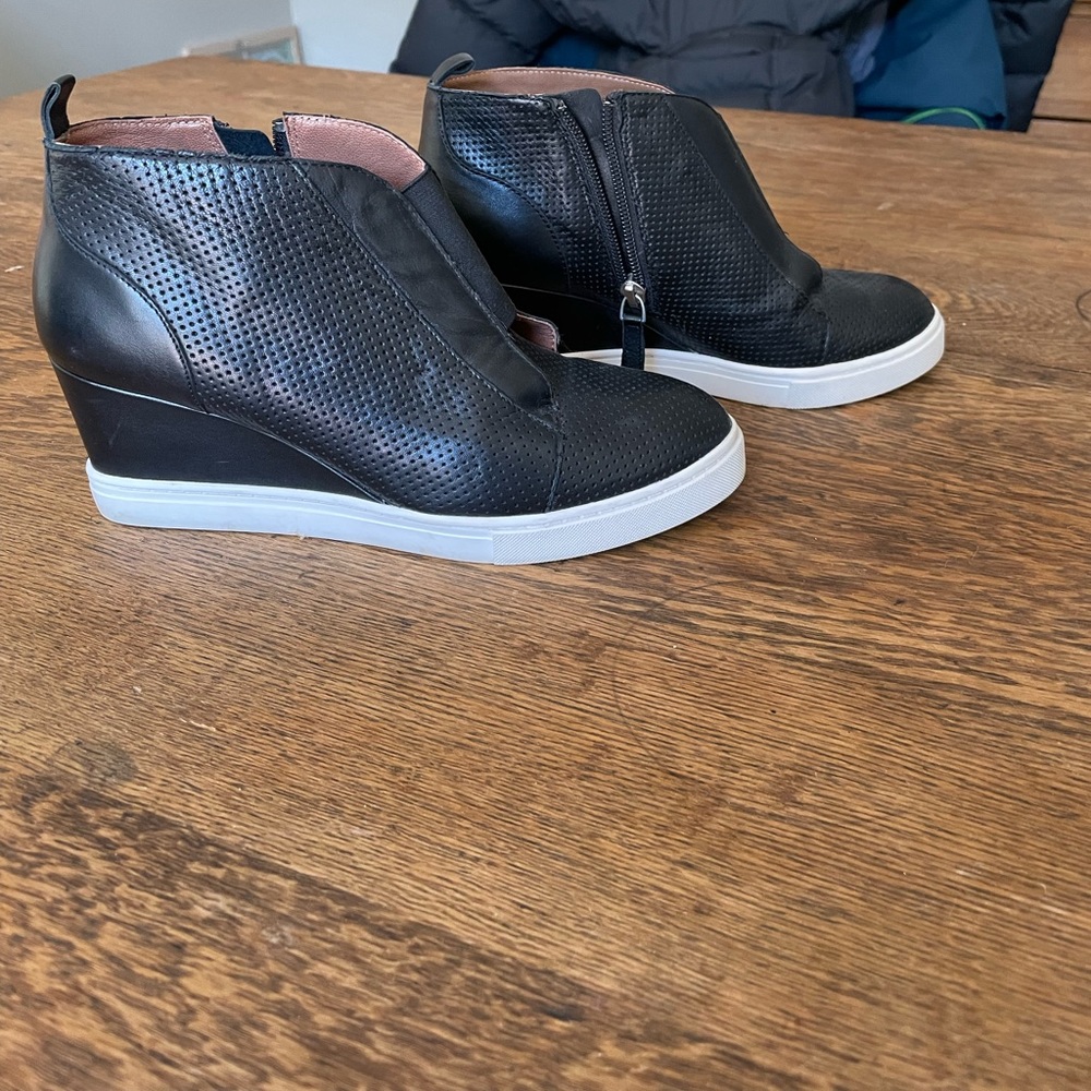 Paolo leather wedges. Great condition. Lightly used.